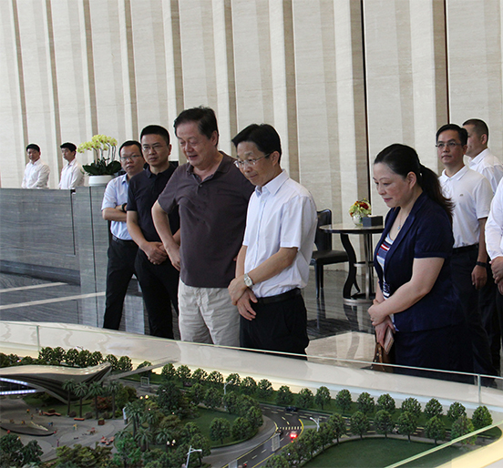 南昌市副市长宋铀一行莅临Z6·尊龙凯时集团考察调研